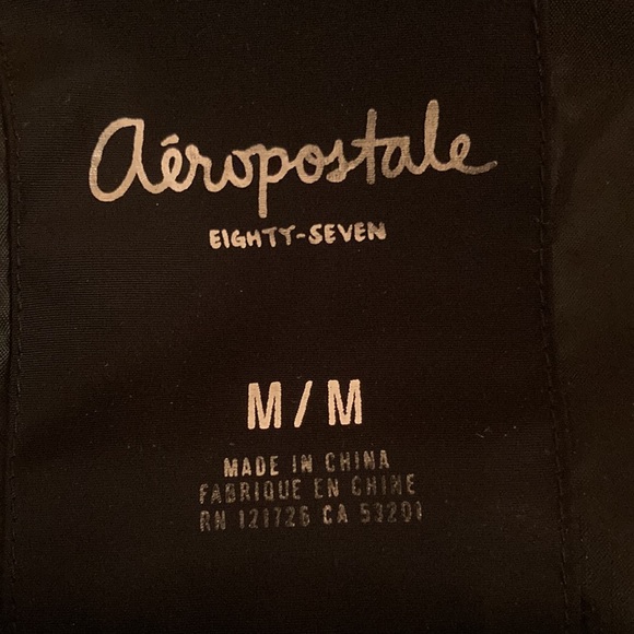 Aeropostale coat. Very warm and comfortable. Size Med. - Picture 3 of 4